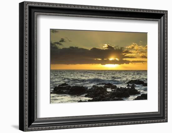 Scenic of Ocean Sunset, Kihe, Maui, Hawaii, USA-Jaynes Gallery-Framed Photographic Print