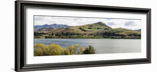 Scenic view of Lake Hayes near Arrowtown, Queenstown Lakes District, Central Otago, Otago Region...-null-Framed Photographic Print