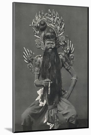 'Schauspieler als Guruswamin (der obersete der geistlichen Lehrer)', 1926-Unknown-Mounted Photographic Print