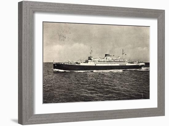 Schiff Saturnia Der Italian Line Auf Dem Meer, 1954-null-Framed Giclee Print