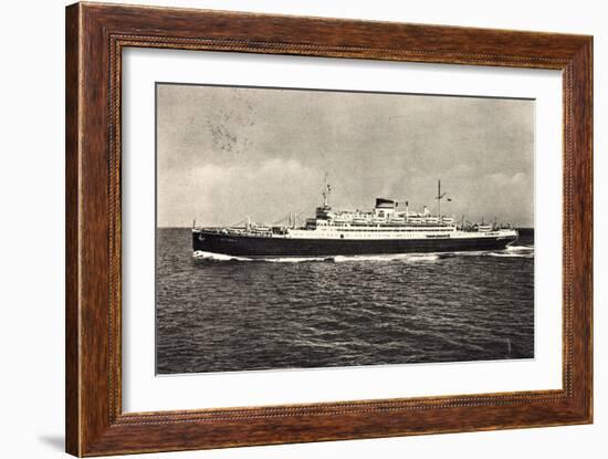 Schiff Saturnia Der Italian Line Auf Dem Meer, 1954-null-Framed Giclee Print