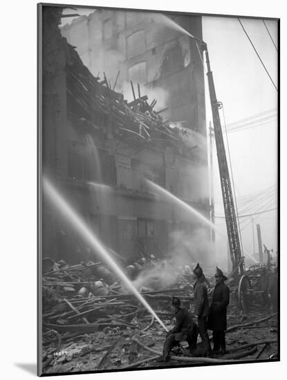 Schwabacher Hardware Company Fire, February 11, 1905, Seattle-Ashael Curtis-Mounted Giclee Print