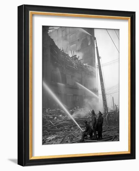 Schwabacher Hardware Company Fire, February 11, 1905, Seattle-Ashael Curtis-Framed Giclee Print