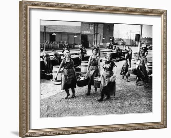 Scottish Fisherwomen at Yarmouth Gathering and Cleaning Herring-null-Framed Photographic Print