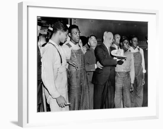 'Scottsboro Boys' and Radical Lawyer Samuel Leibowitz Cheer at Penn Station-null-Framed Photo