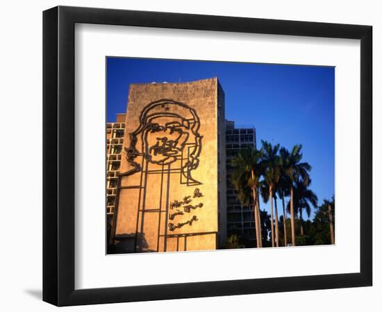 Sculpture of Che Guevara in the Plaza De La Revolucion, Havana, Cuba-Charlotte Hindle-Framed Photographic Print