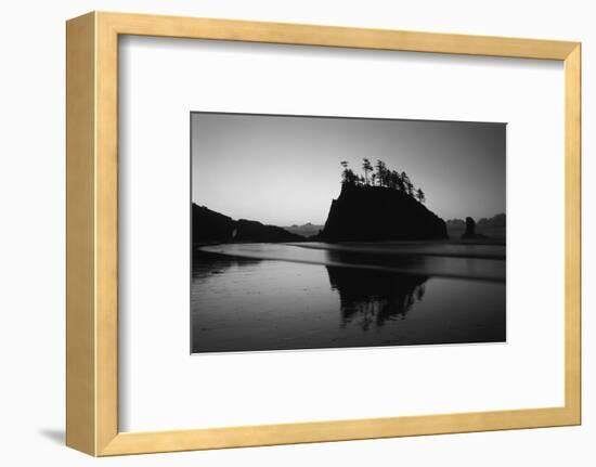 Sea Stacks, Second Beach, Olympic National Park, Washington, USA-Inger Hogstrom-Framed Photographic Print