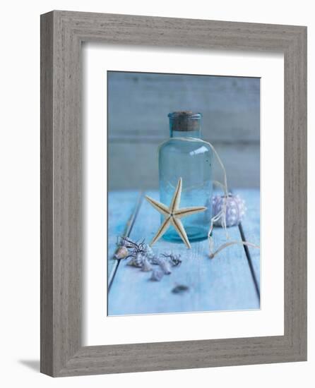 Seaside Treasure-Howard Shooter-Framed Art Print