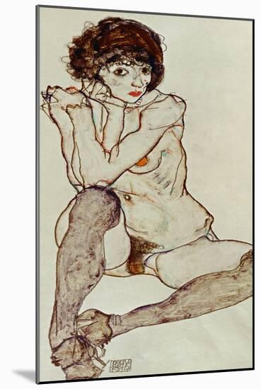 Seated Female Nude, Elbows Resting on Right Knee, 1914-Egon Schiele-Mounted Giclee Print