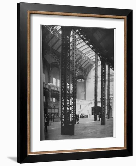 Secondary concourse, Chicago Union Station, Illinois, 1926-null-Framed Photographic Print
