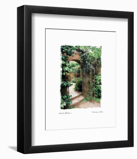 Secret Garden-Maureen Love-Framed Photo