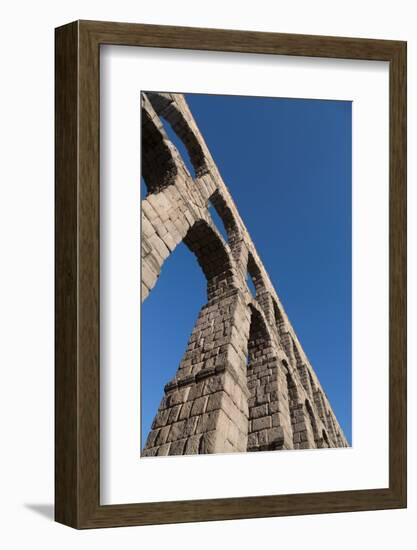 Segovia's Ancient Roman Aqueduct, Segovia, Castilla Y Leon, Spain, Europe-Martin Child-Framed Photographic Print