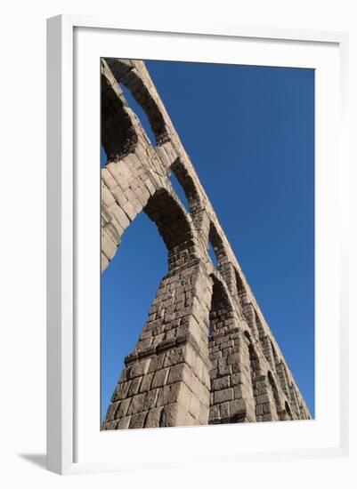 Segovia's Ancient Roman Aqueduct, Segovia, Castilla Y Leon, Spain, Europe-Martin Child-Framed Photographic Print