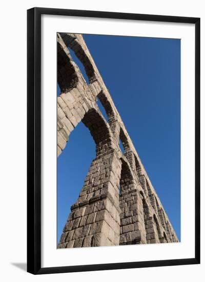 Segovia's Ancient Roman Aqueduct, Segovia, Castilla Y Leon, Spain, Europe-Martin Child-Framed Photographic Print