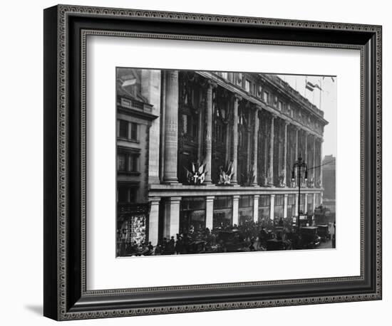 Selfridge's Opens in London-null-Framed Photographic Print