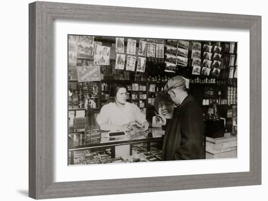 Selling Cigars-Lewis Wickes Hine-Framed Photo