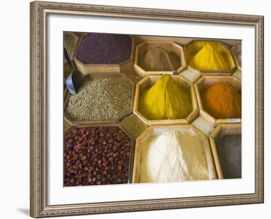 Selling Spices at the Market, Dubai, United Arab Emirates-Keren Su-Framed Photographic Print