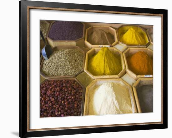 Selling Spices at the Market, Dubai, United Arab Emirates-Keren Su-Framed Photographic Print