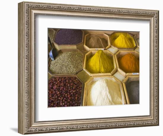 Selling Spices at the Market, Dubai, United Arab Emirates-Keren Su-Framed Photographic Print