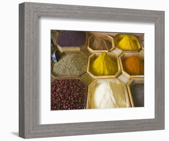 Selling Spices at the Market, Dubai, United Arab Emirates-Keren Su-Framed Photographic Print