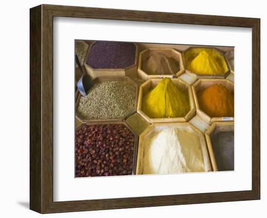 Selling Spices at the Market, Dubai, United Arab Emirates-Keren Su-Framed Photographic Print