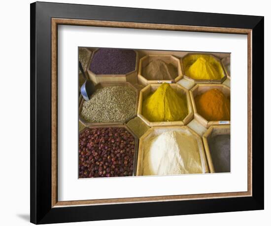 Selling Spices at the Market, Dubai, United Arab Emirates-Keren Su-Framed Photographic Print