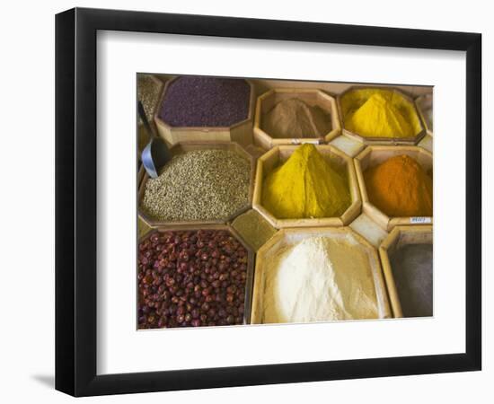 Selling Spices at the Market, Dubai, United Arab Emirates-Keren Su-Framed Photographic Print