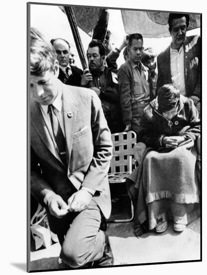 Sen Robert Kennedy Worships with Cesar Chavez-null-Mounted Photo