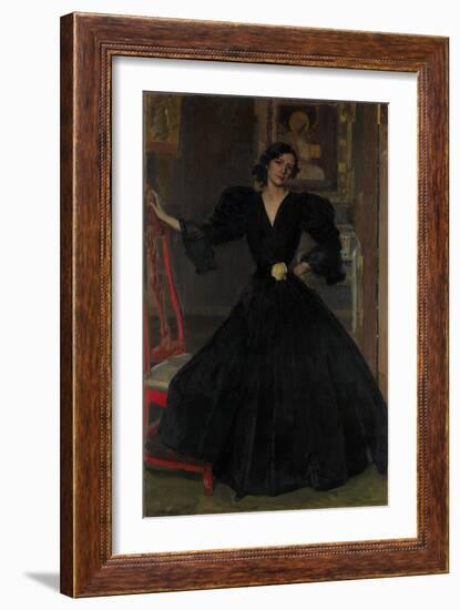 Señora de Sorolla in Black, 1906-Joaquin Sorolla y Bastida-Framed Giclee Print