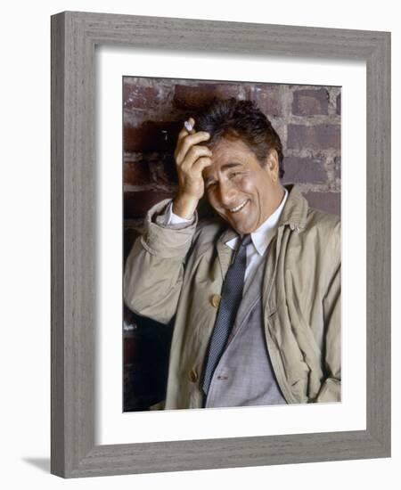 serie televisee Columbo with Peter Falk (inspecteur Columbo), 1968- 1978 (photo)-null-Framed Photo