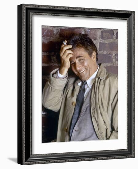 serie televisee Columbo with Peter Falk (inspecteur Columbo), 1968- 1978 (photo)-null-Framed Photo