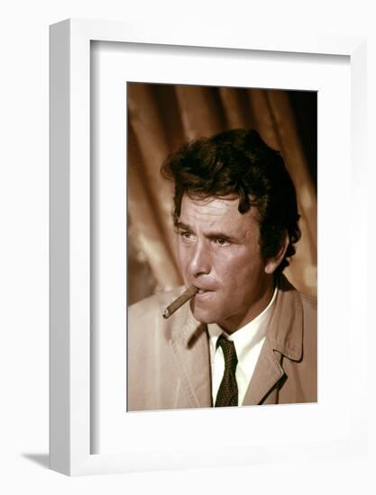 Serie televisee Columbo with Peter Falk (inspecteur Columbo), 1971-2003 (photo)-null-Framed Photo