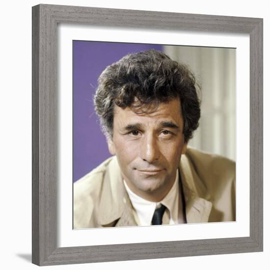 Serie televisee Columbo with Peter Falk (inspecteur Columbo), 1971-2003 (photo)-null-Framed Photo