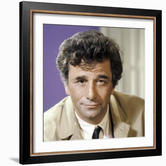 Serie televisee Columbo with Peter Falk (inspecteur Columbo), 1971-2003 (photo)-null-Framed Photo