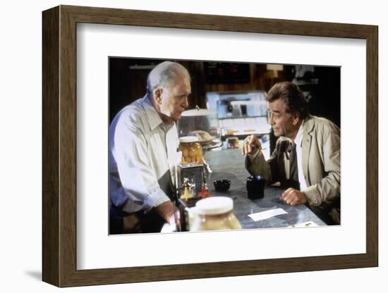 Serie televisee COLUMBO with Peter Falk (inspecteur Columbo), 1971-2003 (photo)-null-Framed Photo