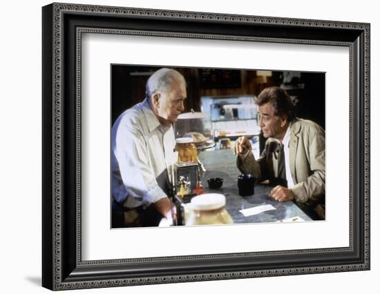 Serie televisee COLUMBO with Peter Falk (inspecteur Columbo), 1971-2003 (photo)-null-Framed Photo