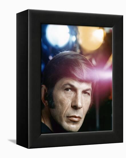 Serie televisee Mission Impossible (Saison 5) with Leonard Nimoy, 1971 (photo)-null-Framed Stretched Canvas