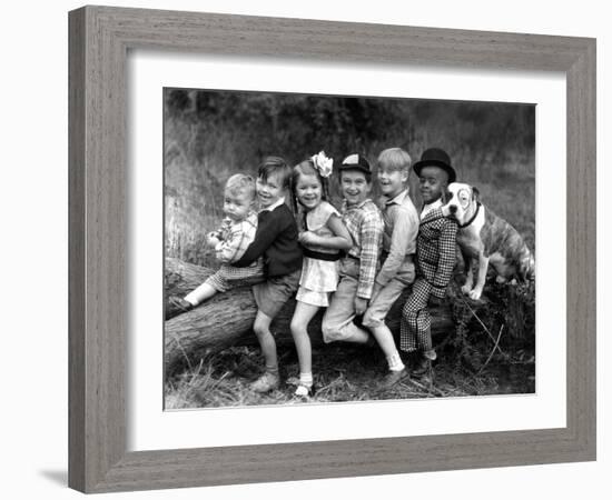 Series the Little Rascals/Our Gang Comedies C. 1932-null-Framed Photo