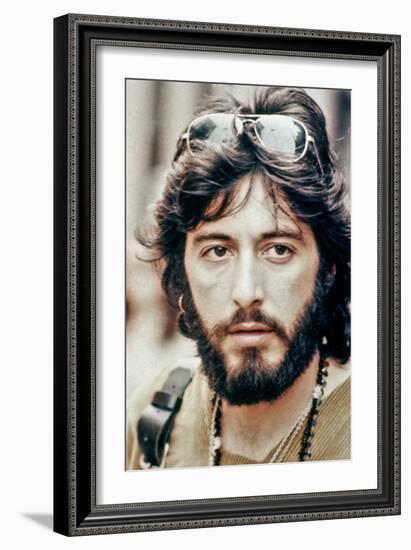 Serpico, Al Pacino, 1973-null-Framed Premium Photographic Print