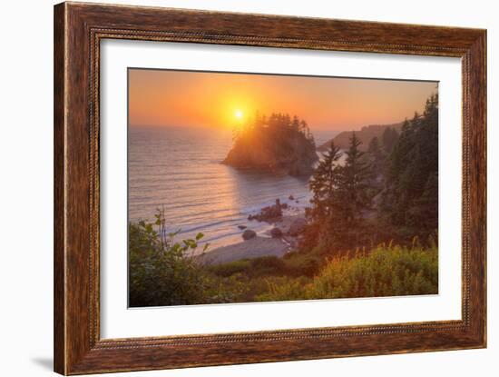 Setting Sun at Trinidad, Northern California Coast-Vincent James-Framed Photographic Print