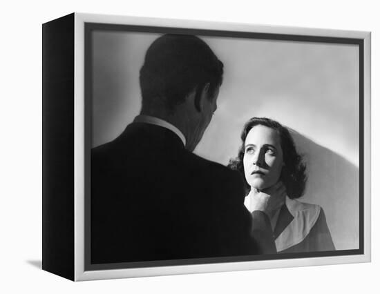 SHADOW OF A DOUBT, 1943 directed by ALFRED HITCHCOCK Joseph Cotten / Teresa Wright (b/w photo)-null-Framed Stretched Canvas