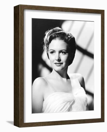 Shadow of the Thin Man, Donna Reed, 1941-null-Framed Premium Photographic Print