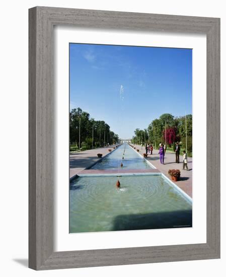 Shalimar (Shalamar) Gardens, Unesco World Heritage Site, Lahore, Punjab, Pakistan, Asia-Robert Harding-Framed Photographic Print