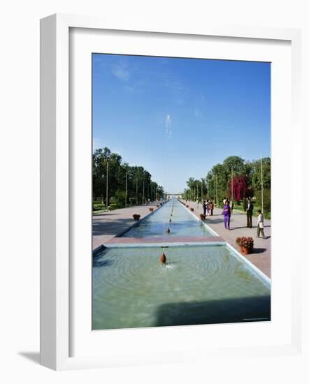 Shalimar (Shalamar) Gardens, Unesco World Heritage Site, Lahore, Punjab, Pakistan, Asia-Robert Harding-Framed Photographic Print