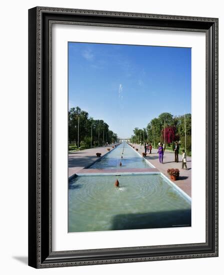 Shalimar (Shalamar) Gardens, Unesco World Heritage Site, Lahore, Punjab, Pakistan, Asia-Robert Harding-Framed Photographic Print