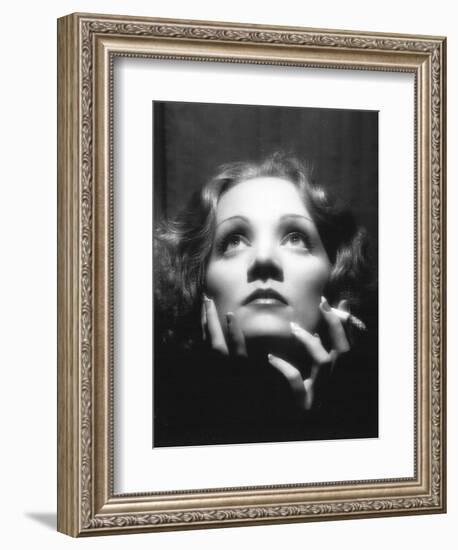 Shanghai Express, Marlene Dietrich, Directed by Josef Von Sternberg, 1933-null-Framed Photographic Print