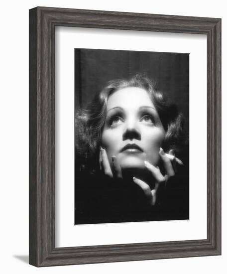 Shanghai Express, Marlene Dietrich, Directed by Josef Von Sternberg, 1933-null-Framed Photographic Print