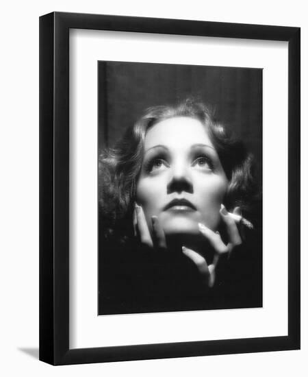 Shanghai Express, Marlene Dietrich, Directed by Josef Von Sternberg, 1933-null-Framed Photographic Print