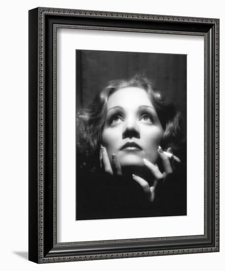 Shanghai Express, Marlene Dietrich, Directed by Josef Von Sternberg, 1933-null-Framed Photographic Print