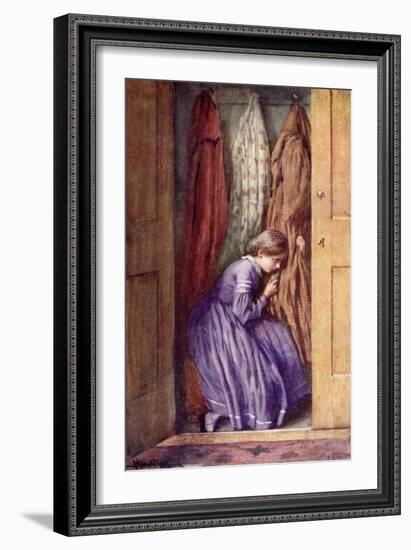 She Hid Her Face in the Folds of a Certain Dear Old Gown, and Made Her Little Moan-Harold Copping-Framed Giclee Print